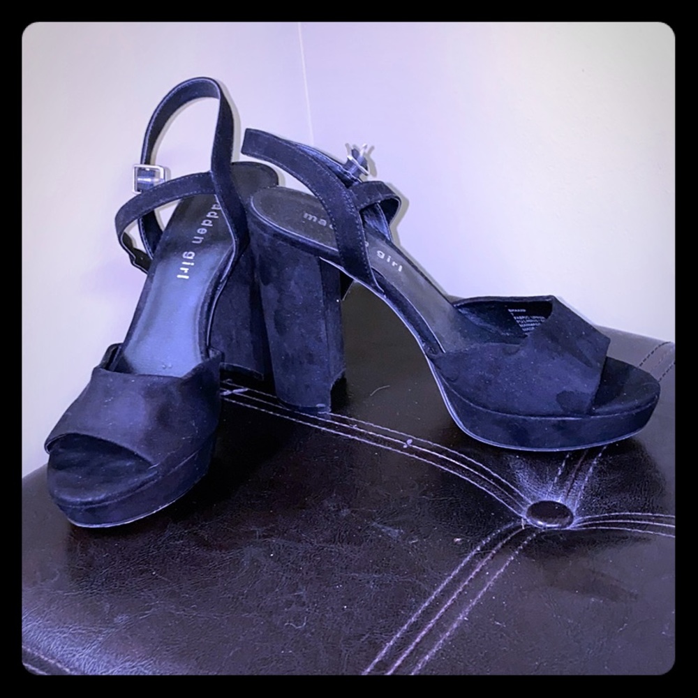 Steve Madden Chunky Heels. Size 7